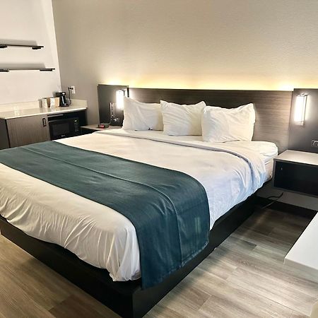 Studio 6 Suites Louisville Ky Airport/Expo Center מראה חיצוני תמונה
