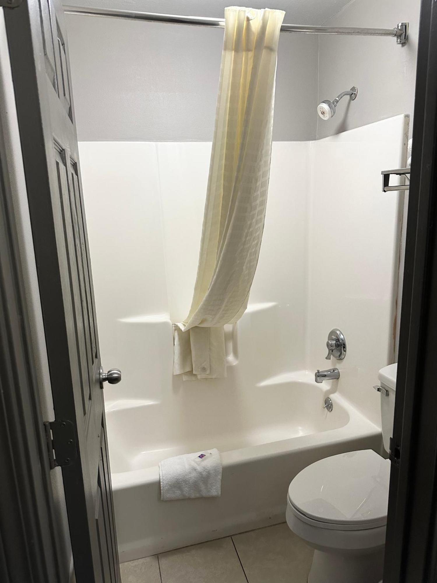 Studio 6 Suites Louisville Ky Airport/Expo Center מראה חיצוני תמונה